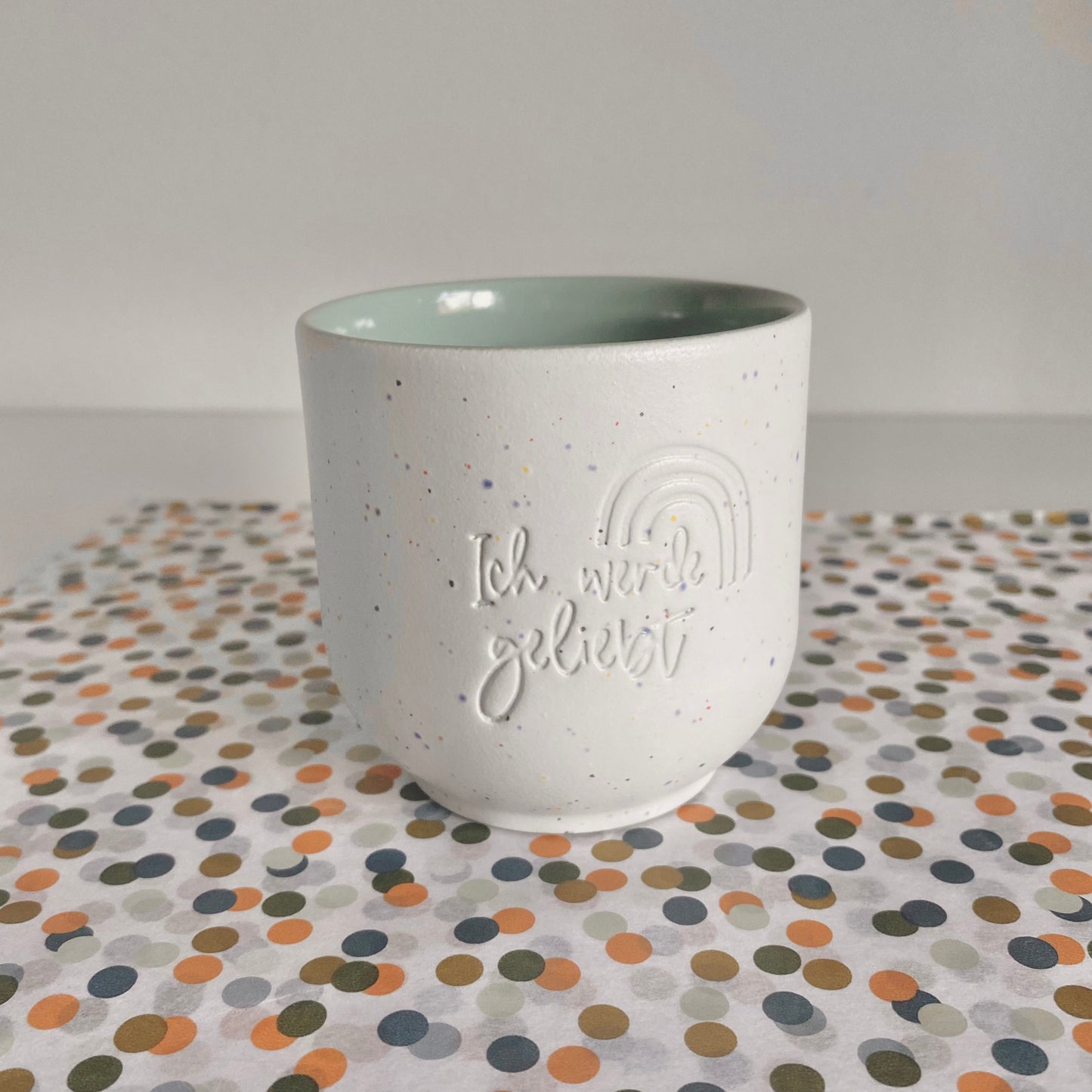 Ceramic mug "I am loved" confetti/sage 200ml