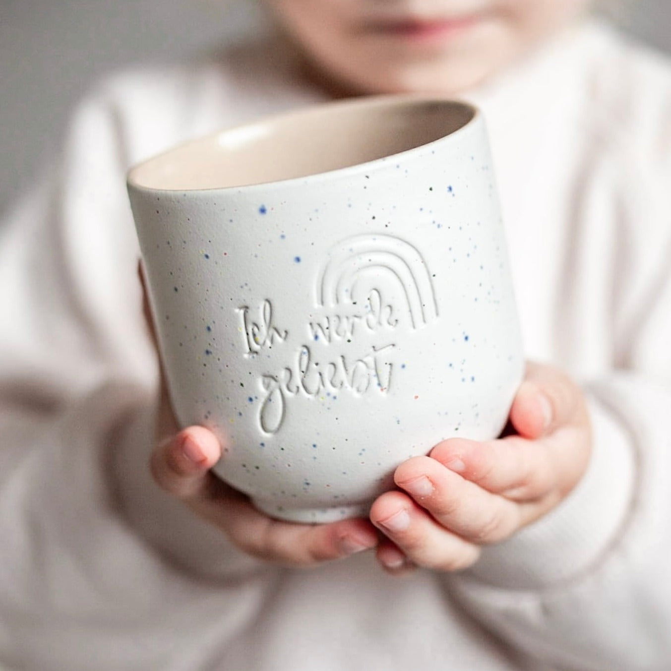 Ceramic mug "I am loved" confetti/taupe 200ml