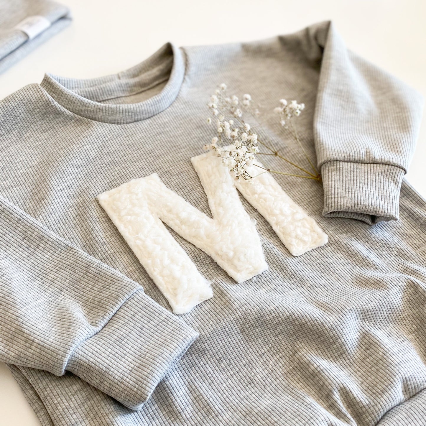 Oversized initials sweatshirt with cuffs